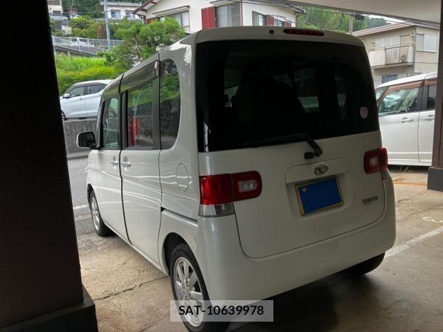 Daihatsu TANTO 2010-03 8317528-2