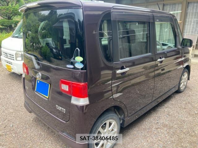Daihatsu TANTO 2013-09 8338142-5