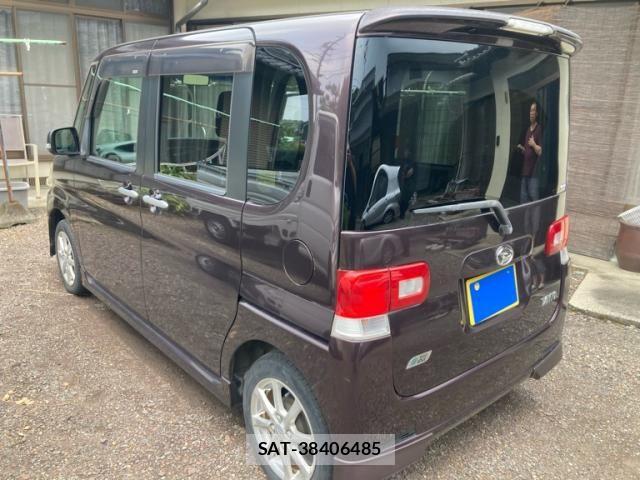 Daihatsu TANTO 2013-09 8338142-6