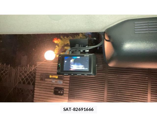 Daihatsu TANTO 2017-11 8338139-14