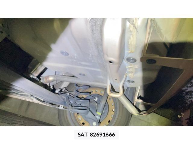 Daihatsu TANTO 2017-11 8338139-17