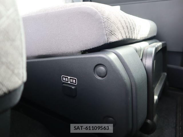 Daihatsu TANTO 2024-11 8338131-3