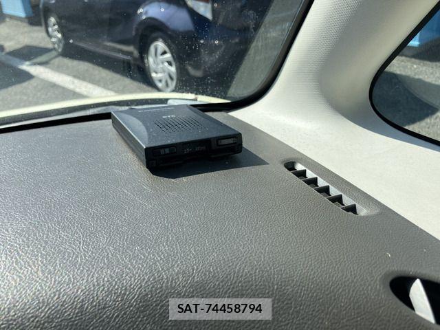 Daihatsu TANTO 2008-09 8338144-7