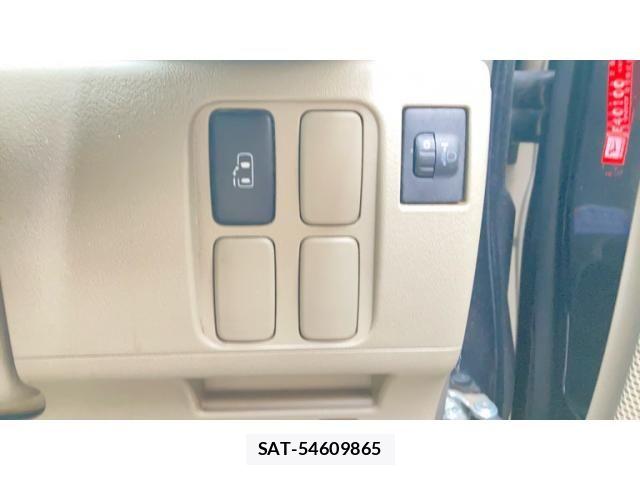 Daihatsu TANTO 2011-10 8338143-11