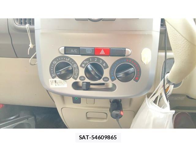 Daihatsu TANTO 2011-10 8338143-17