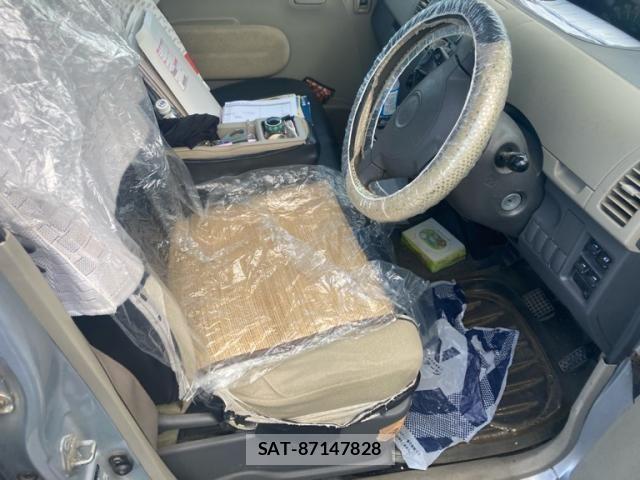 Daihatsu TANTO 2004-02 8355728-13