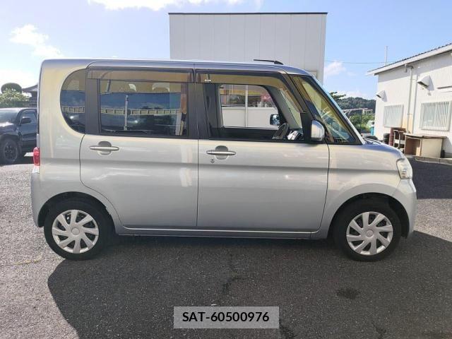Daihatsu TANTO 2013-07 8355727-10