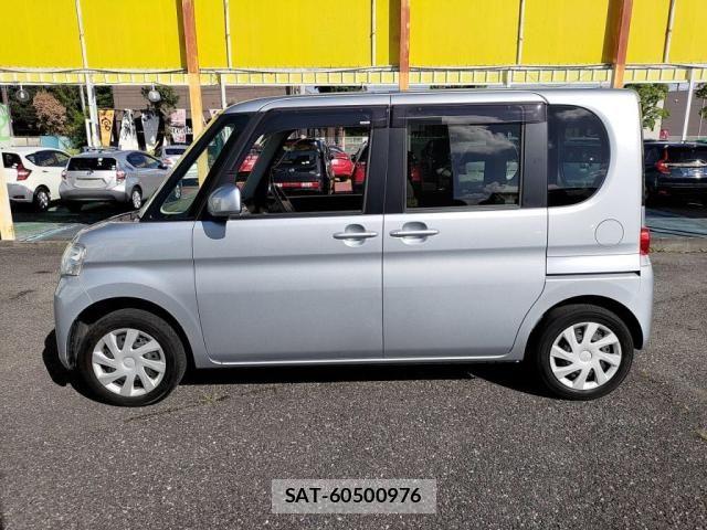 Daihatsu TANTO 2013-07 8355727-11