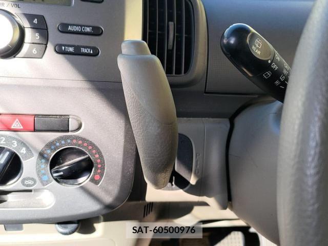 Daihatsu TANTO 2013-07 8355727-14