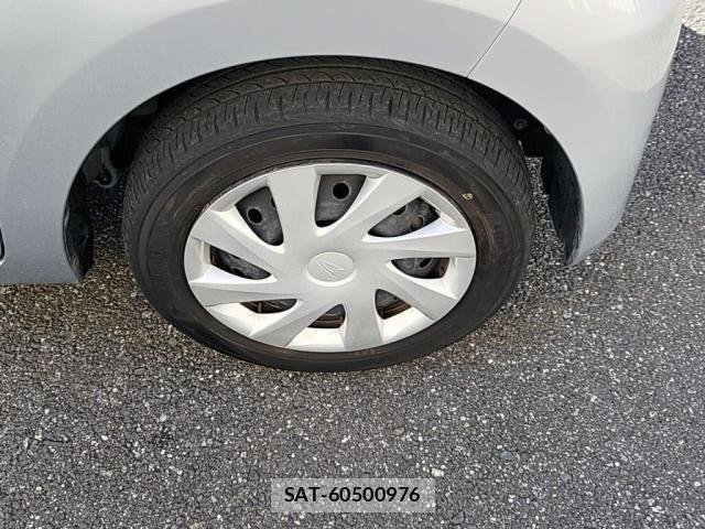 Daihatsu TANTO 2013-07 8355727-29