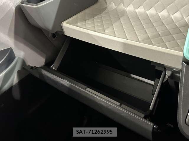 Daihatsu TANTO 2020-01 8355721-22