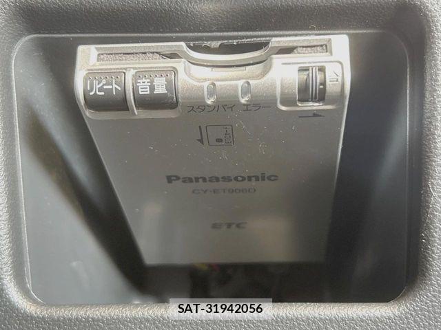 Daihatsu TANTO 2017-11 8369230-6