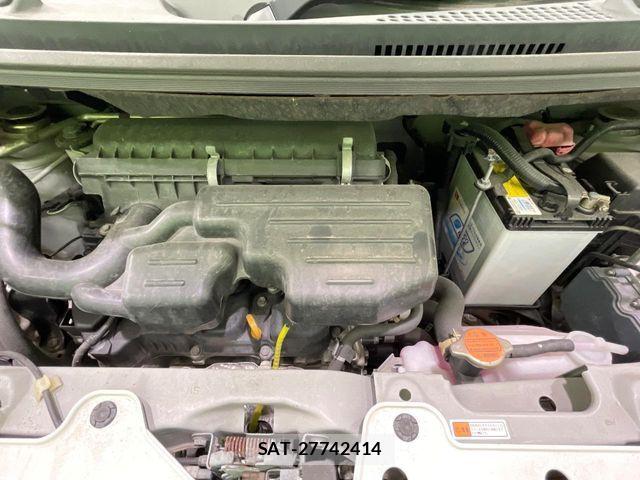 Daihatsu TANTO 2015-08 8369216-17