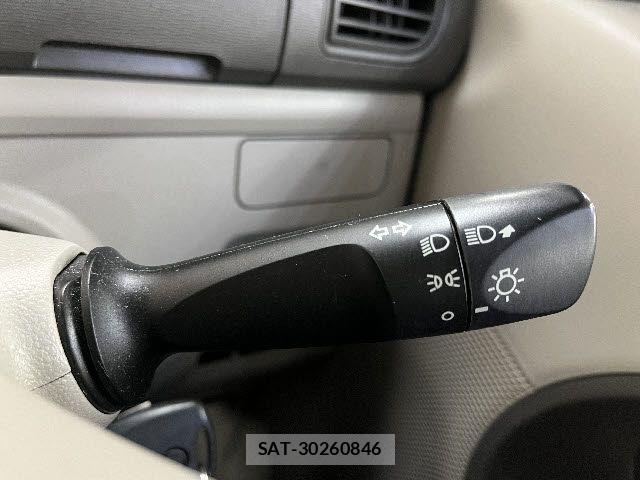 Daihatsu TANTO 2017-01 8369223-16