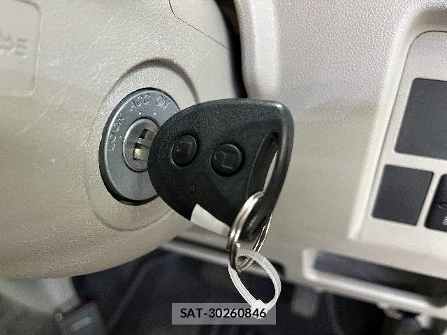 Daihatsu TANTO 2017-01 8369223-25