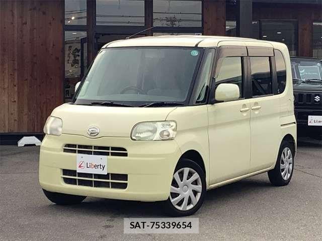 Daihatsu TANTO 2011-05 8369250-9
