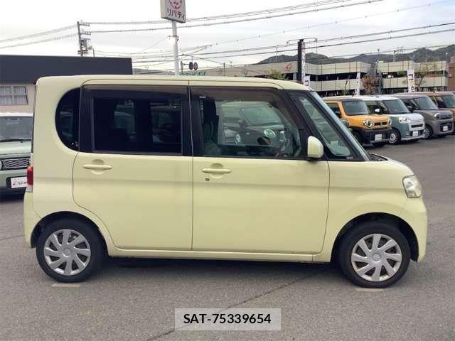 Daihatsu TANTO 2011-05 8369250-18