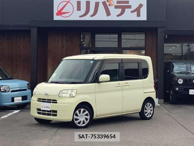 Daihatsu TANTO 2011-05 8369250-4