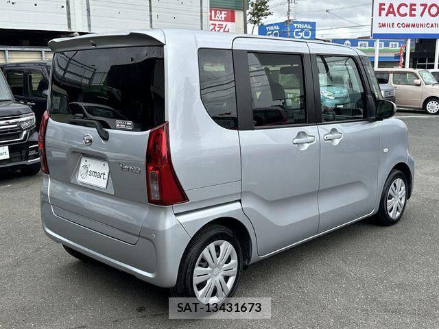 Daihatsu TANTO 2022-07 8369232-6