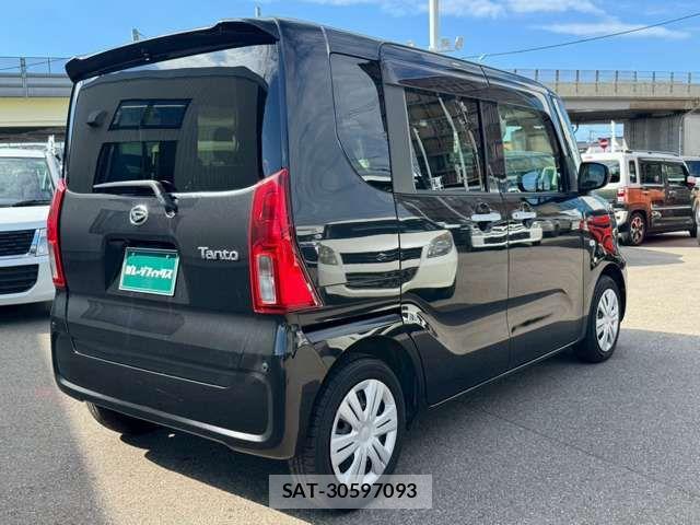 Daihatsu TANTO 2022-05 8369199-6