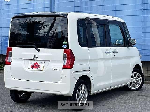 Daihatsu TANTO 2017-10 8369215-2