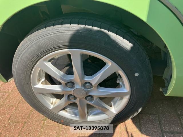Daihatsu TANTO 2010-11 8369255-7