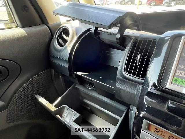 Daihatsu TANTO 2009-01 8369264-18