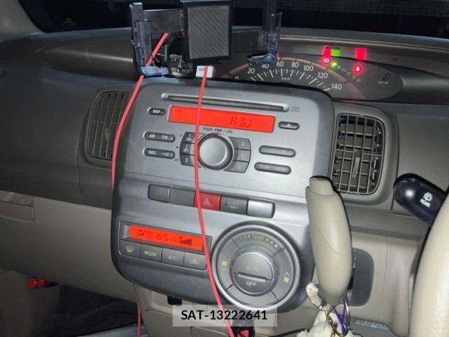 Daihatsu TANTO 2010-12 8369249-15