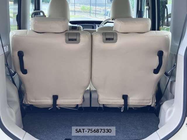 Daihatsu TANTO 2017-11 8369217-18