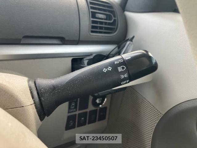 Daihatsu TANTO 2014-10 8369247-9