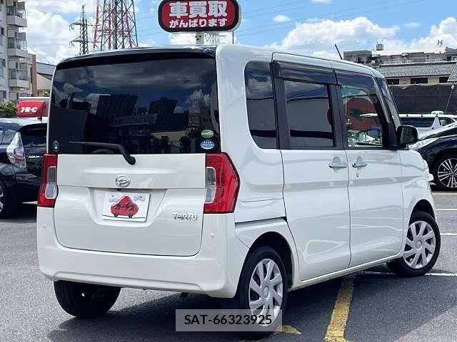 Daihatsu TANTO 2015-10 8369221-2
