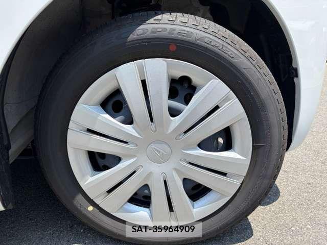 Daihatsu TANTO 2025-04 8369188-9