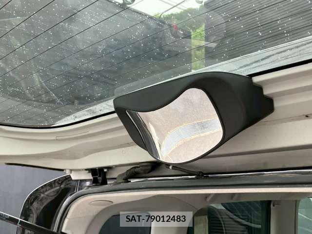 Daihatsu TANTO 2019-03 8369226-12