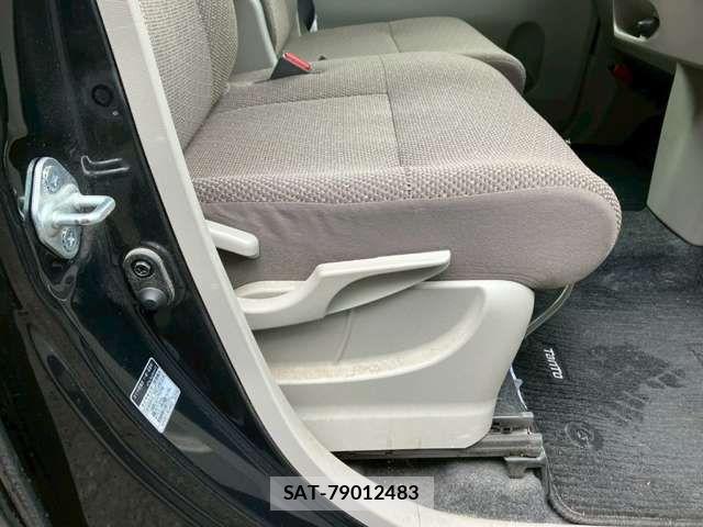 Daihatsu TANTO 2019-03 8369226-15