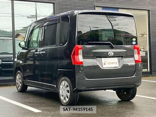 Daihatsu TANTO 2018-05 8369200-9