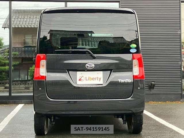 Daihatsu TANTO 2018-05 8369200-14