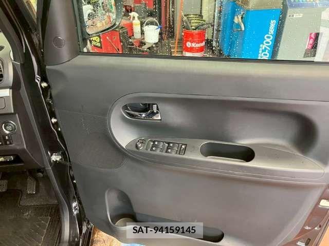 Daihatsu TANTO 2018-05 8369200-16