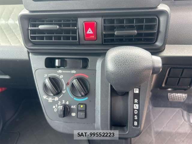 Daihatsu TANTO 2020-10 8369205-4