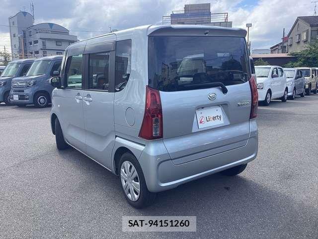 Daihatsu TANTO 2022-01 8369201-11