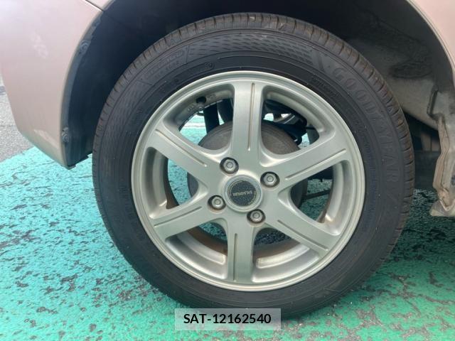 Daihatsu TANTO 2014-10 8369240-6