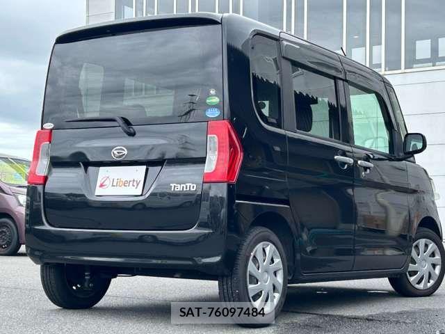 Daihatsu TANTO 2017-10 8369235-9