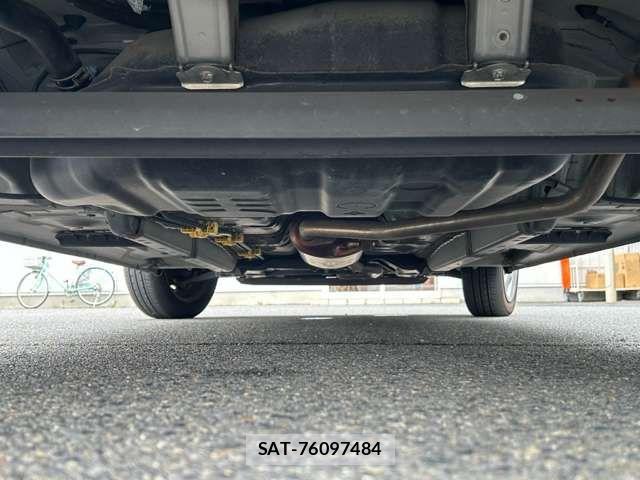 Daihatsu TANTO 2017-10 8369235-16