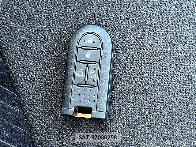 Daihatsu TANTO 2017-09 8369261-21