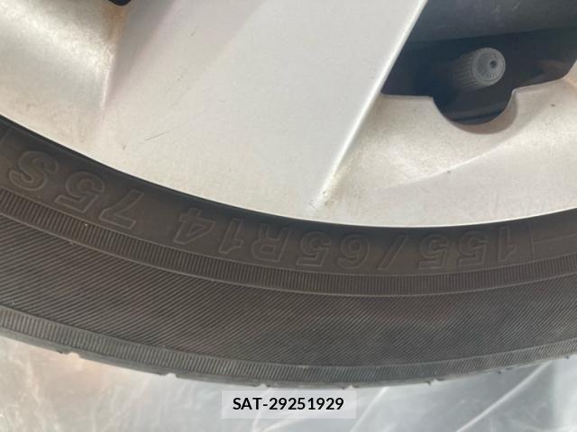 Daihatsu TANTO 2011-12 8369251-9