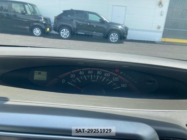 Daihatsu TANTO 2011-12 8369251-17