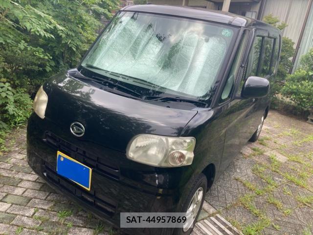 Daihatsu TANTO 2011-11 8369252-1