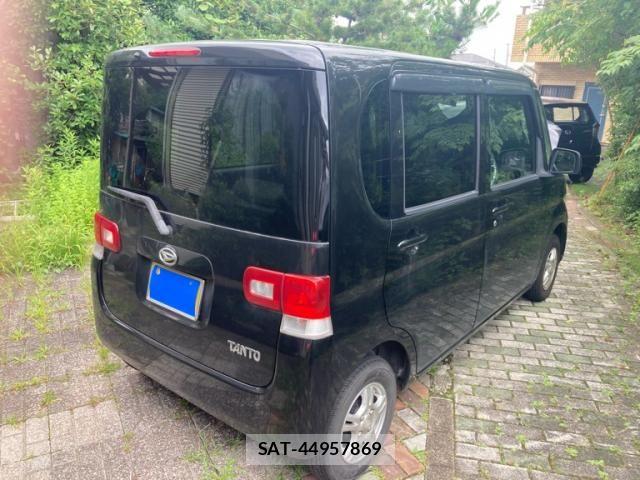 Daihatsu TANTO 2011-11 8369252-4