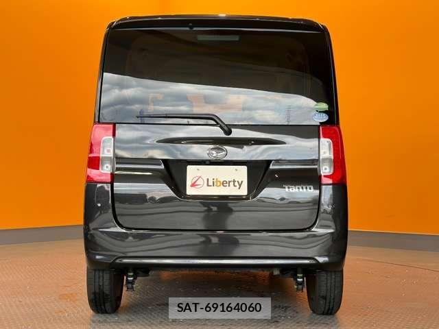 Daihatsu TANTO 2018-03 8369208-9
