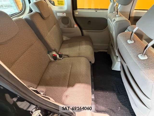 Daihatsu TANTO 2018-03 8369208-19