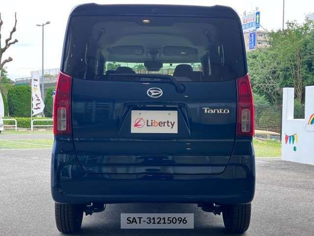 Daihatsu TANTO 2021-11 8369202-9